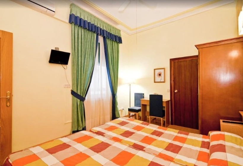 اتاق استاندارد, Hostal Oporto