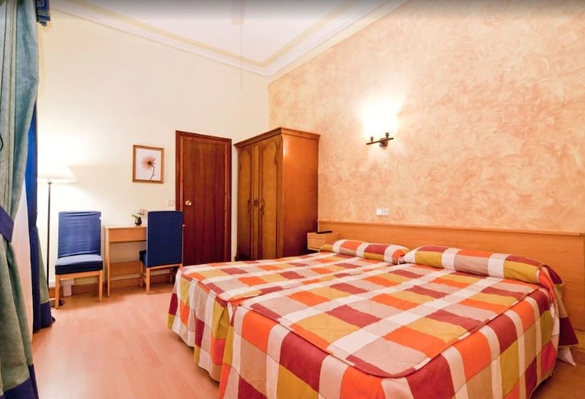 اتاق استاندارد, Hostal Oporto