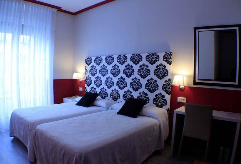 Habitación Estándar Vista Ciudad, Hostal Oriente