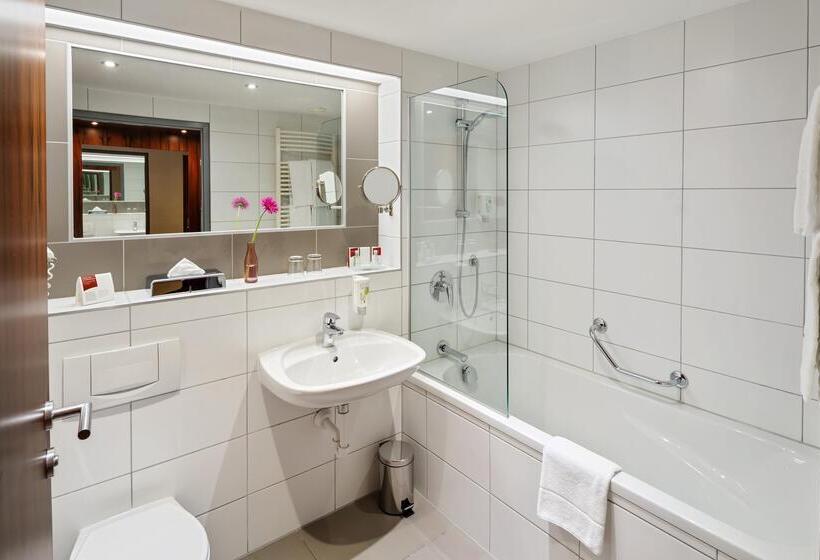 Трехместный Номер Комфорт, Austria Trend Hotel Europa Graz Hauptbahnhof