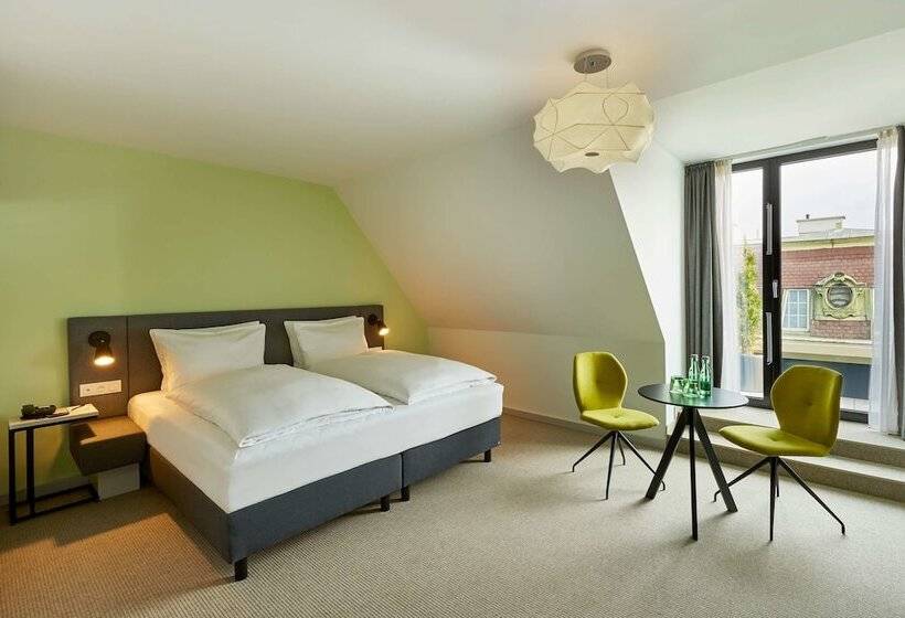 标准工作室, H+ Hotel Wien