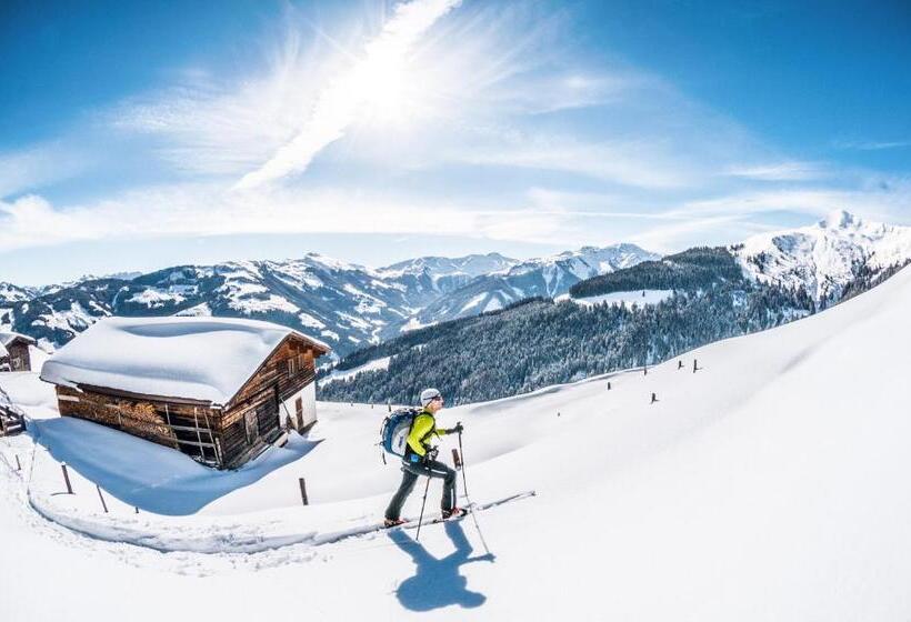 Номер Стандарт Вид на Сад, Parkhotel Kirchberg
