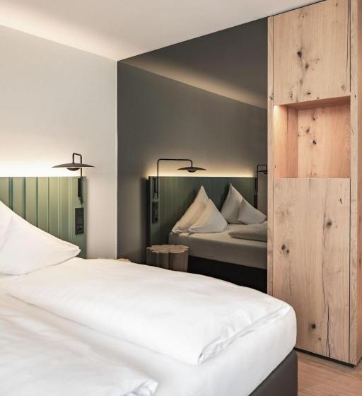 Семейное Студио, Stadthotel Goldenes Schiff