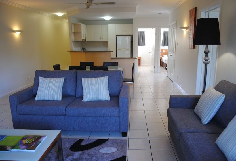 Апартаменты 3 Спальни, Bay Village Tropical Retreat & Apartments