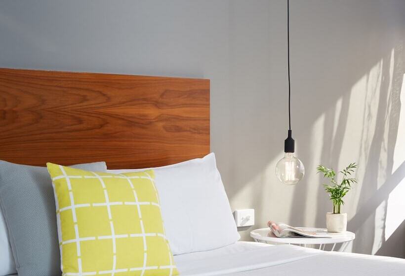 Номер Deluxe с Террасой, Cosmopolitan Hotel And Apartments