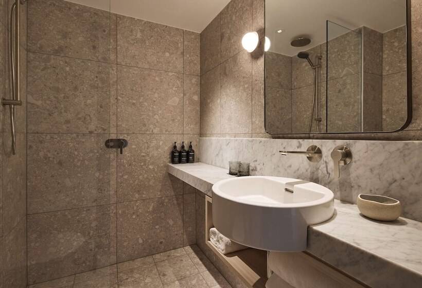 Номер Стандарт, Rydges Melbourne