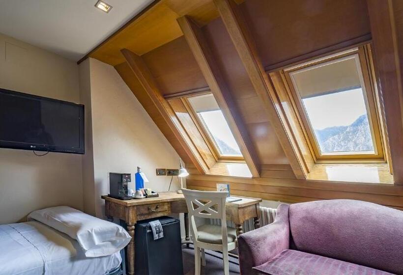 غرفة سوبيريور ثلاثية, Roc Blanc Hotel & Spa