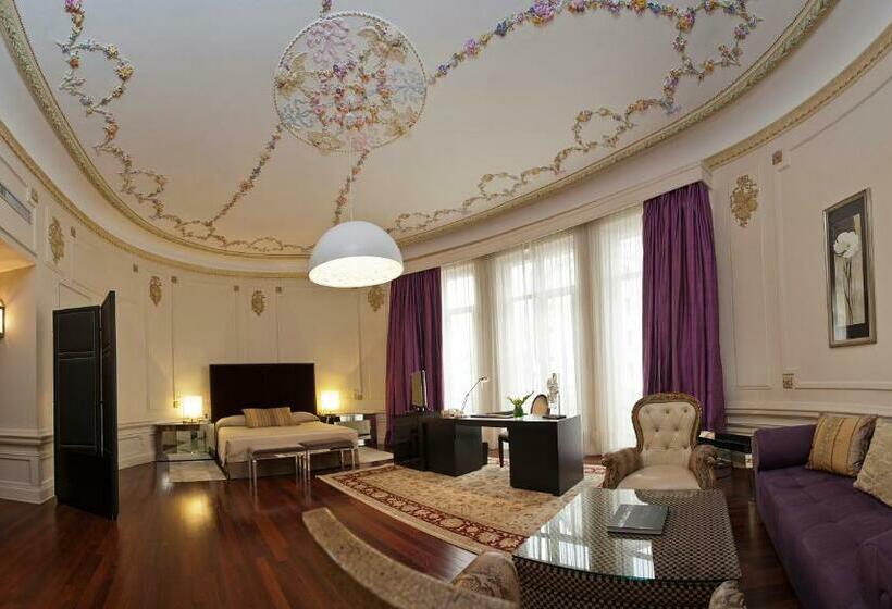 اتاق استاندارد, Savoy