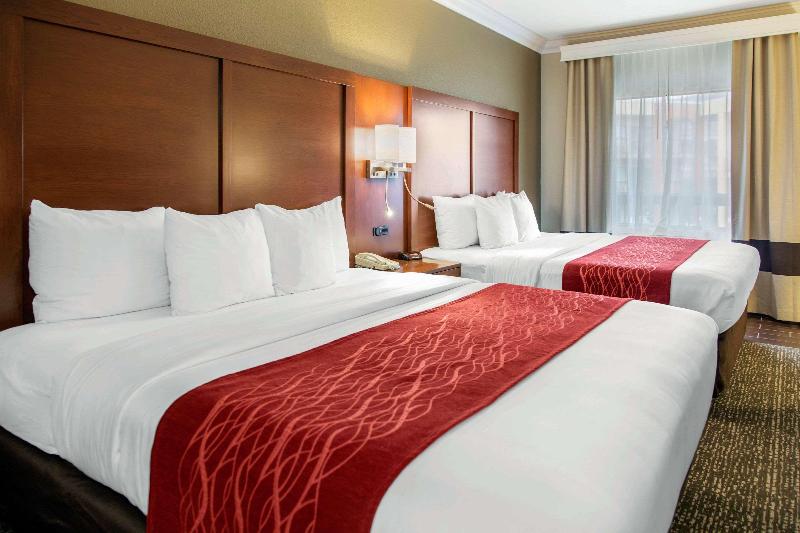 Büyük Çift Kişilik Yataklı Standart Oda, Fairmont The Queen Elizabeth