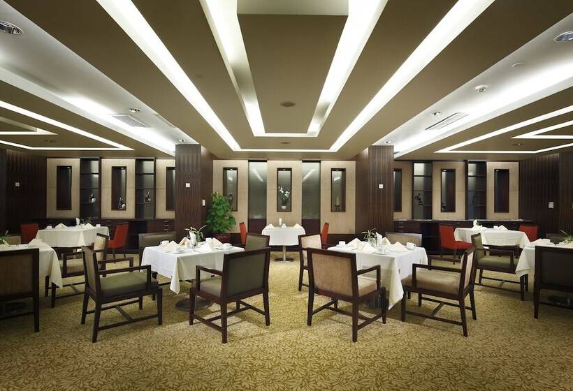 Номер Executive, Dong Fang Hotel Guangzhou