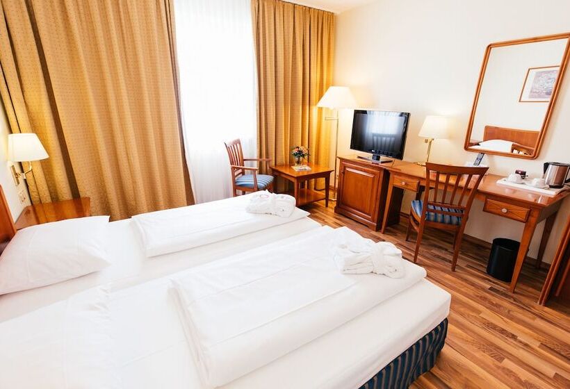 اتاق کلاس بیزنس, Excelsior