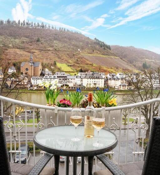 Classic room with balcony, Germania
