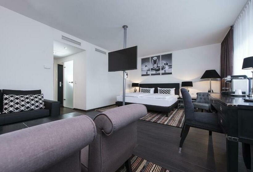 سوییت جونیور, Wyndham Stuttgart Airport Messe