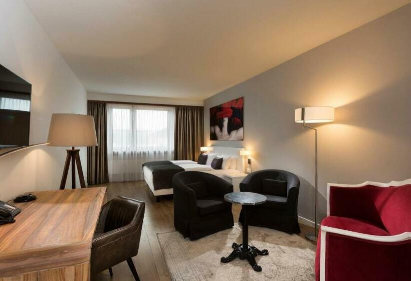 اتاق کلاس بیزنس, Wyndham Stuttgart Airport Messe