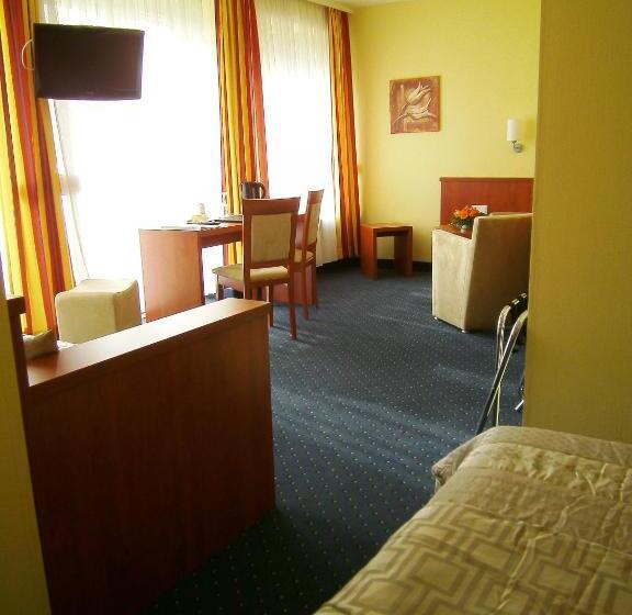 Трехместный Номер Комфорт, Parkhotel Rüdesheim