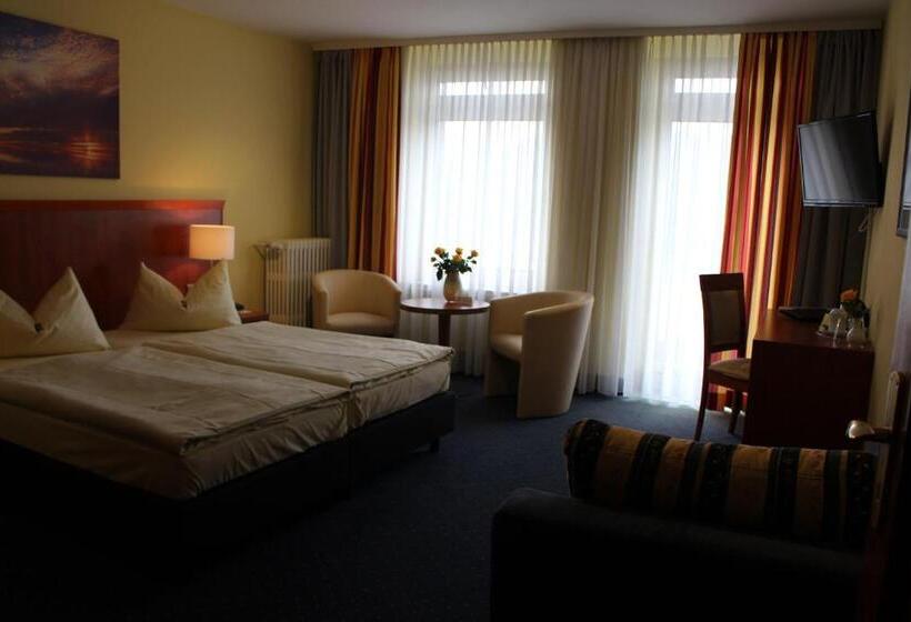 Deluxe room with river view, Parkhotel Rüdesheim