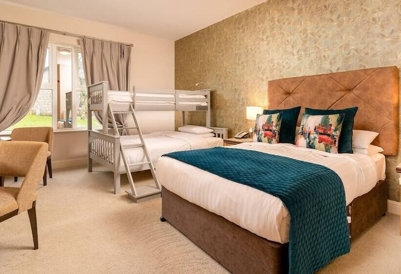 패밀리 룸, Breaffy House Hotel And Spa