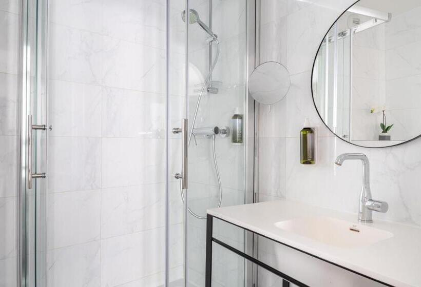 Quarto Familiar, Astoria  Astotel