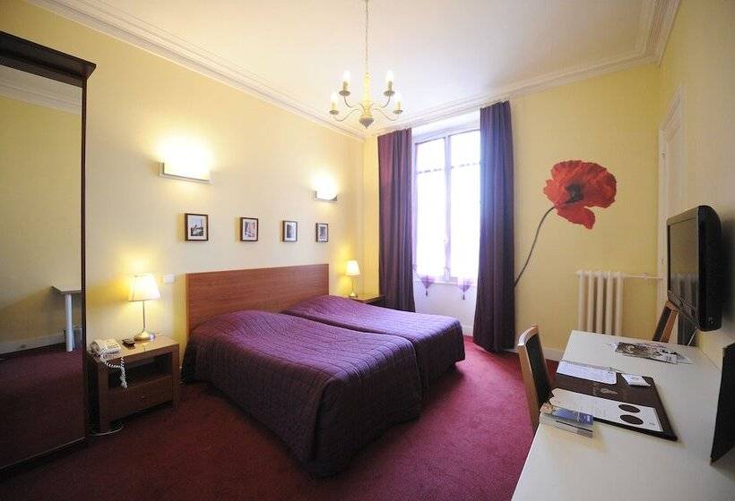 Классический Номер, Hôtel Continental Pau Centre