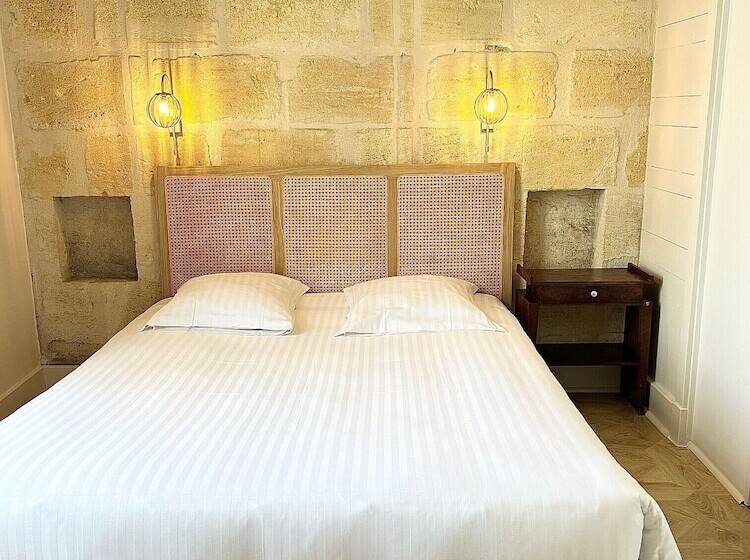 חדר סטנדרט, Hôtel La Tour Intendance
