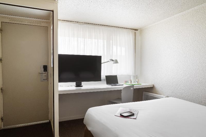 スタンダードルーム, Campanile Morangis Orly