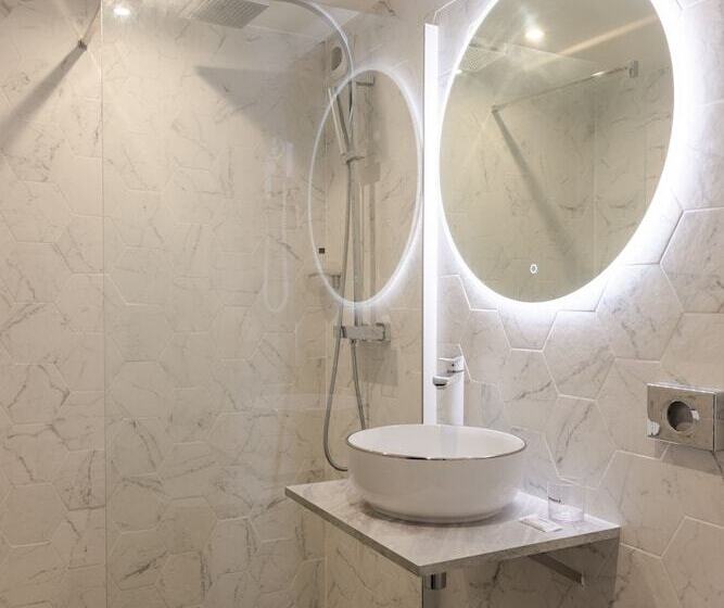 Номер Стандарт, The Originals City, Hôtel Rennes Sud
