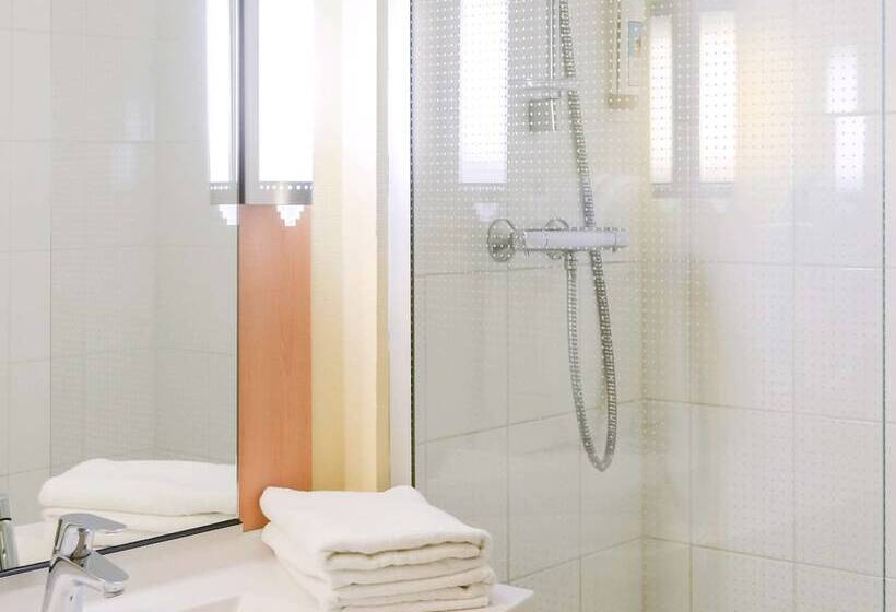 Номер Стандарт, Ibis Nevers