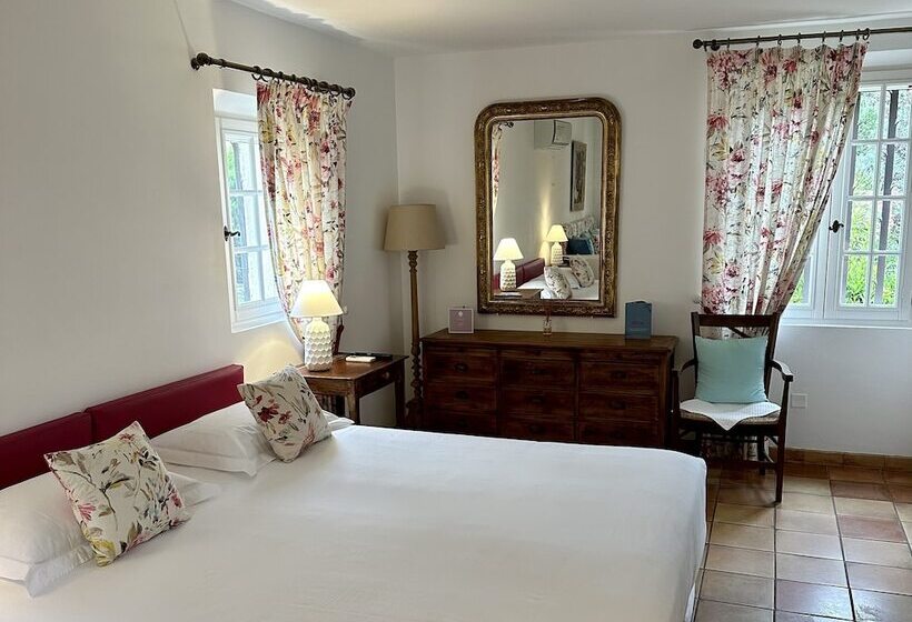 小型套房, La Ferme D Augustin