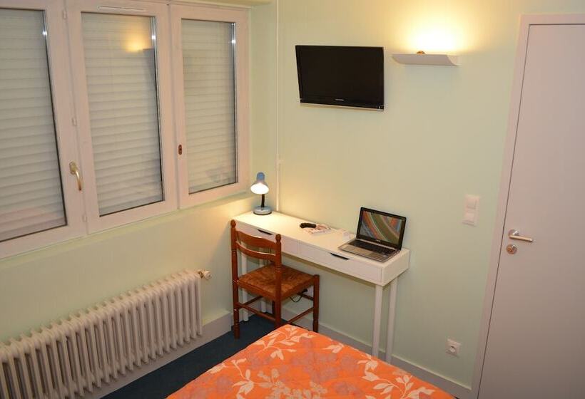 Номер Комфорт, Hôtel Le Lyon Bron