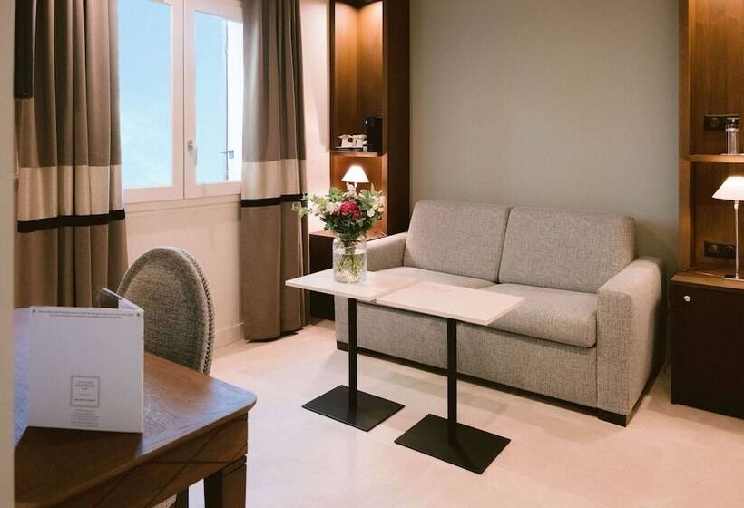 Полулюкс, Le Vallon De Valrugues Hotel Spa & Villas