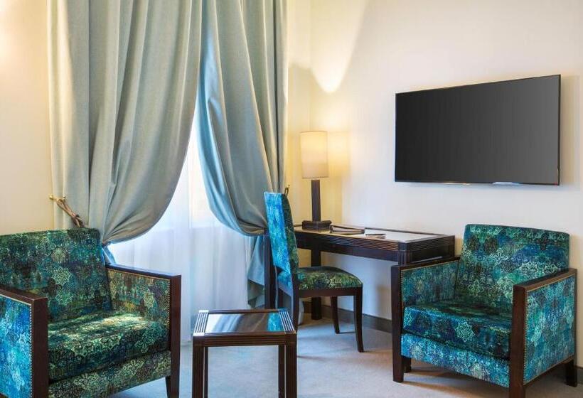 اتاق لوکس, Hôtel Régent Contades