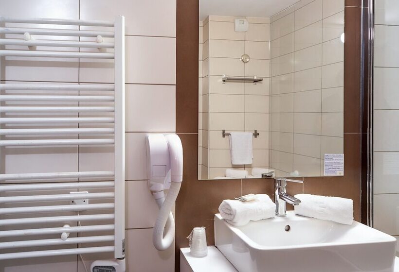 استودیو ساده, Sowell Residences New Chastillon