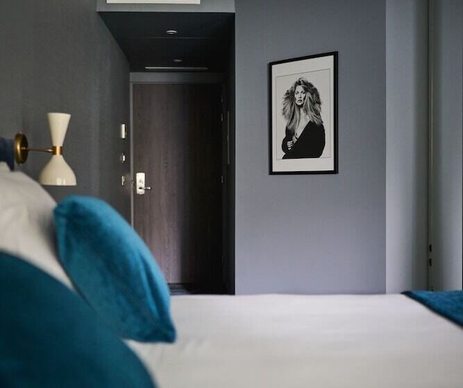 Quarto Estandar com Sacada, Juliana Hotel Cannes