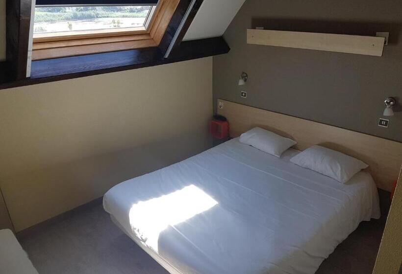 Номер Стандарт Трехместный, Hôtel Point Bleu