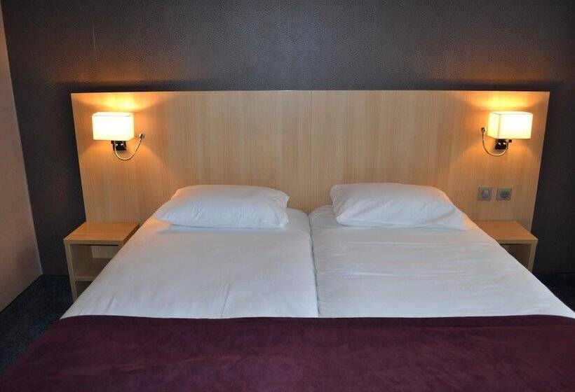 Номер Стандарт, Hôtel Europe And Spa