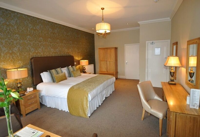Номер Премиум Вид на Озеро, Beech Hill Hotel & Spa