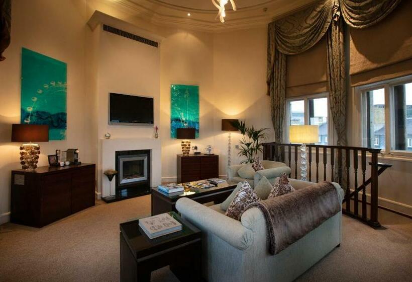 سوییت, The Royal Horseguards Hotel, London