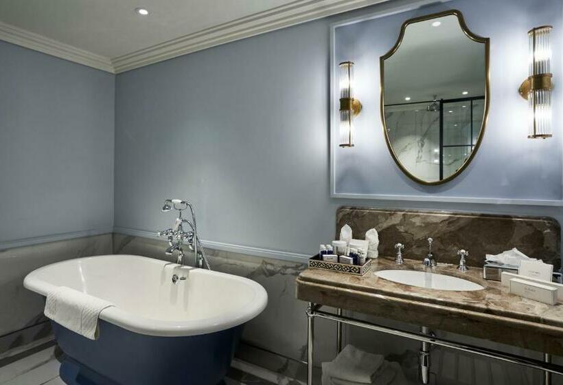 سوییت, The Royal Horseguards Hotel, London