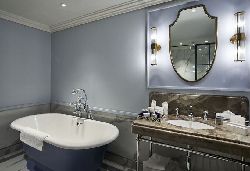 سوییت, The Royal Horseguards Hotel, London