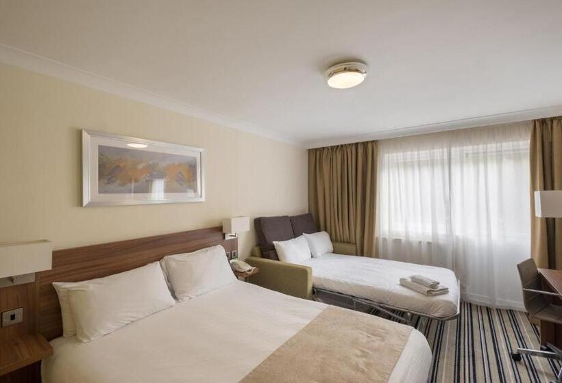 اتاق خانوادگی, Holiday Inn Swindon, An Ihg