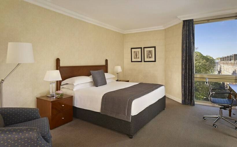 Номер Deluxe, Millennium Hotel And Conference Centre Gloucester London