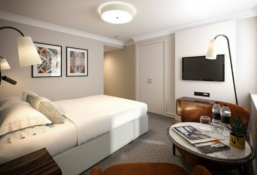 Номер Superior, Strand Palace