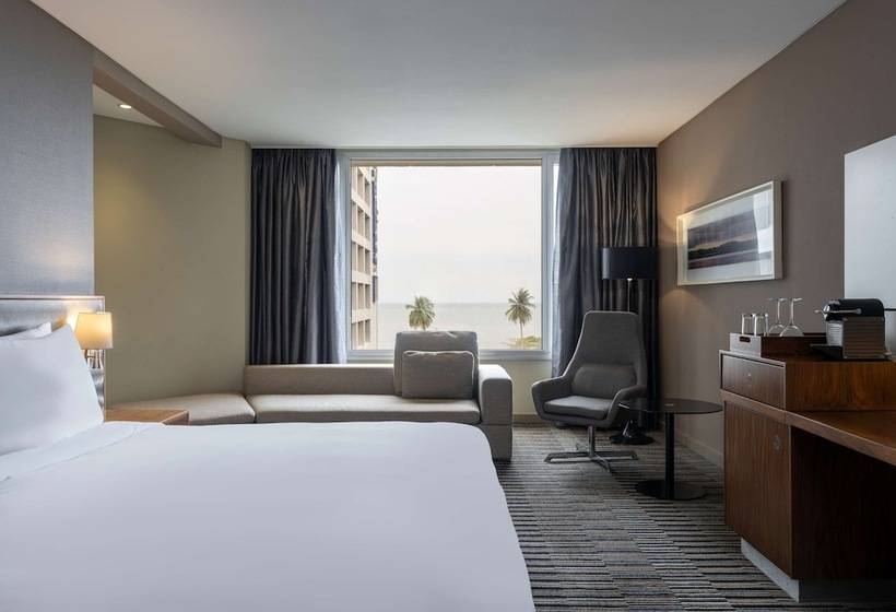 سوییت جونیور, Radisson Blu Okoume Palace Hotel, Libreville