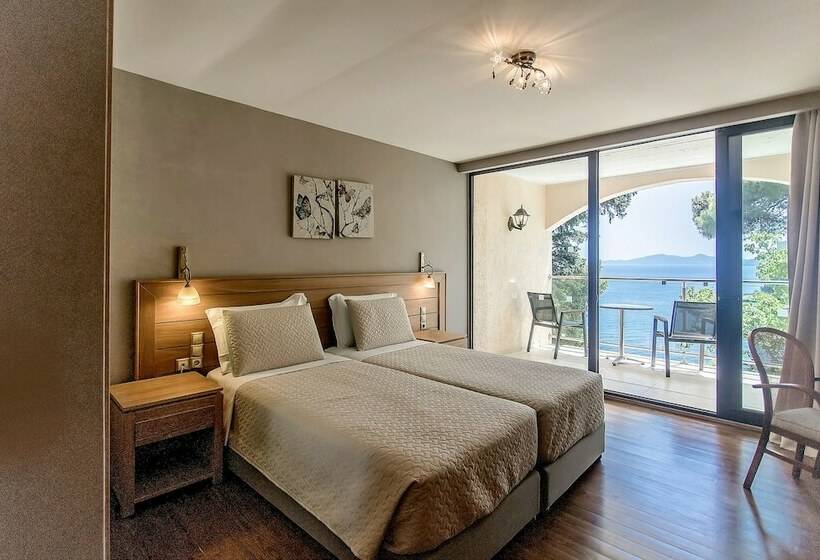 Вилла 1 Спальня Вид на Море, Corfu Holiday Palace