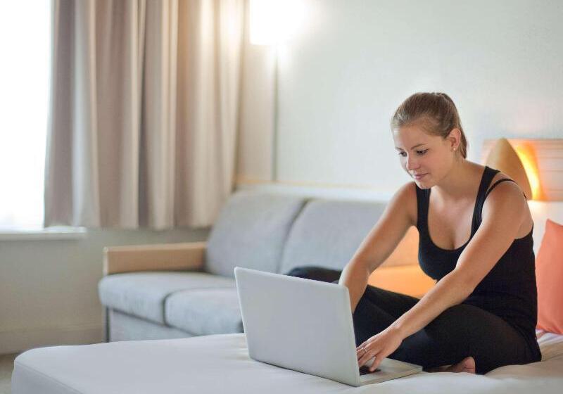 Номер Superior, Novotel Athens