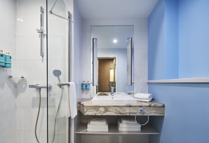 Номер Executive, Novotel Athens