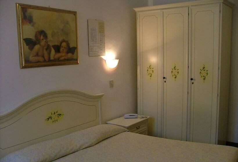 Quarto standart individual, Airone