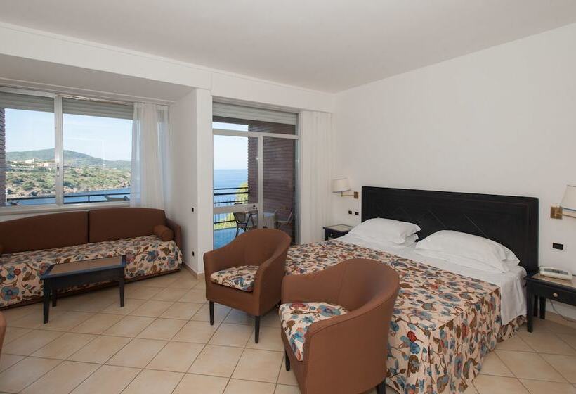 Полулюкс Вид на Море, Th Capoliveri   Grand Hotel Elba International