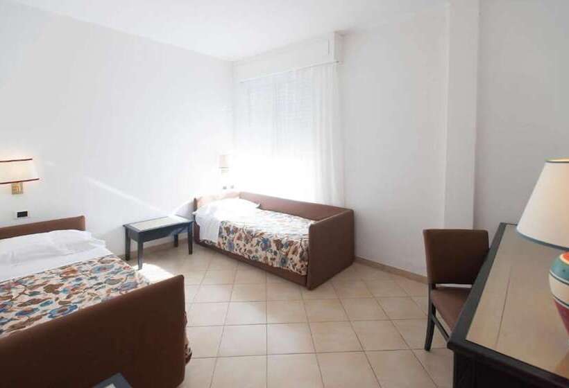 חדר משפחתי, Th Capoliveri   Grand Hotel Elba International