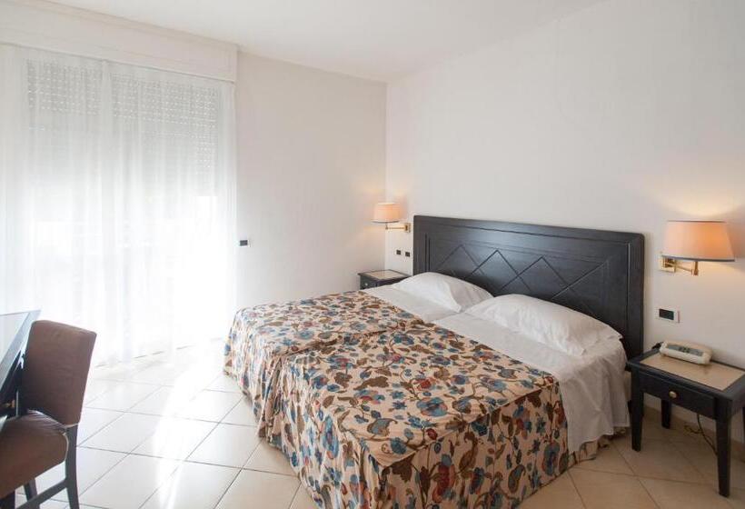 חדר משפחתי, Th Capoliveri   Grand Hotel Elba International